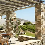Agrabeli Paros ナウサ