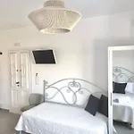 Apart Otel Agrabeli Paros