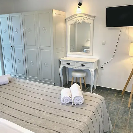 Agrabeli Paros 4* Naoussa