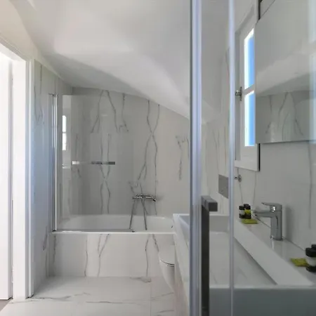Agrabeli Paros Aparthotel 4*
